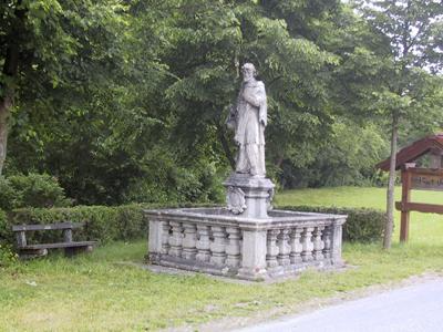 Johannes Statue